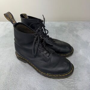 Dr Martens Black Leather Boots Mens Size 8 US